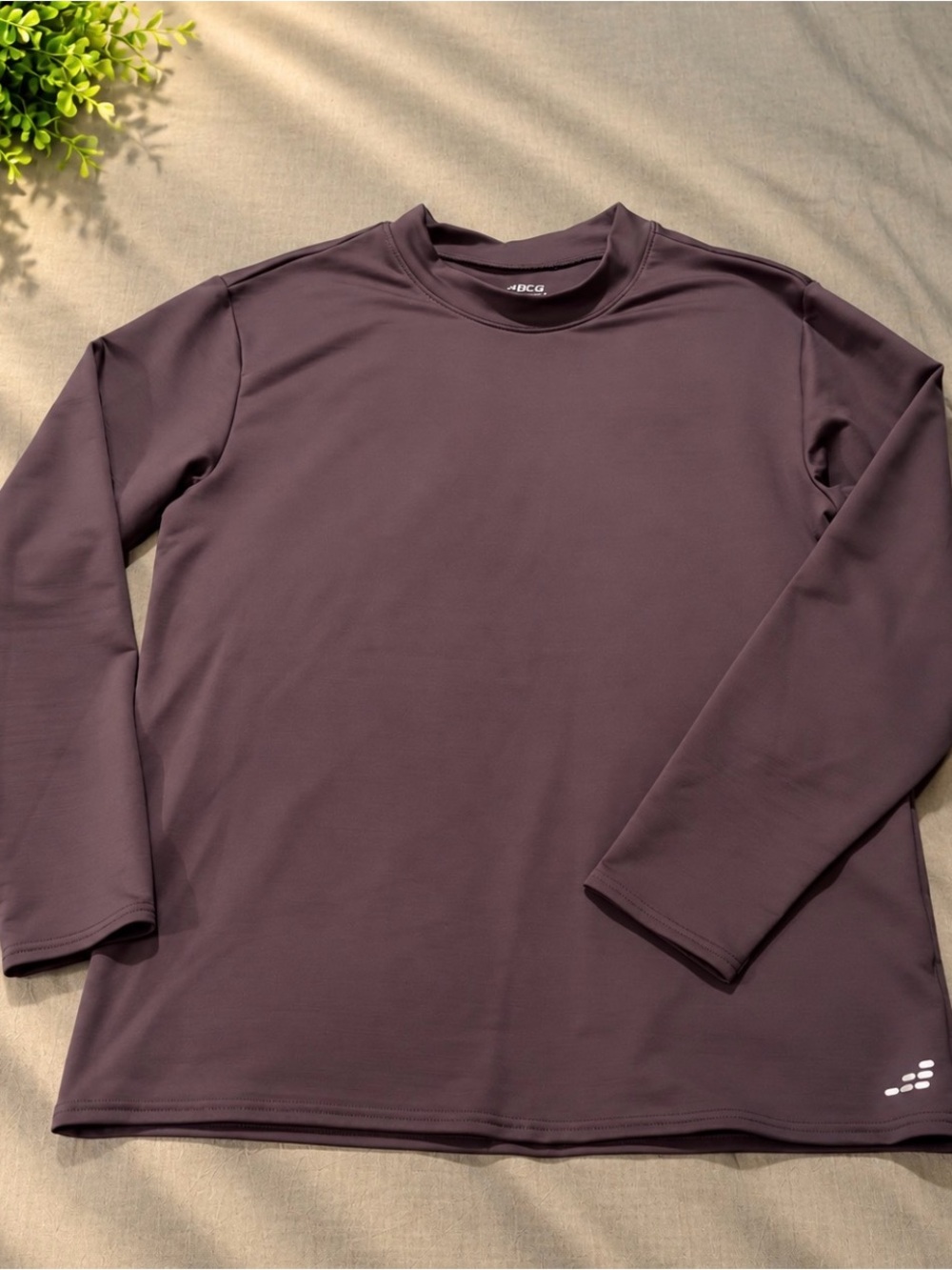 Women’s Long Sleeve Thick Crew Neck Shirt - grey - cold weather